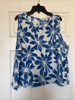 Blue Floral Sleeveless Tank Top with Side Buttons - Unbranded